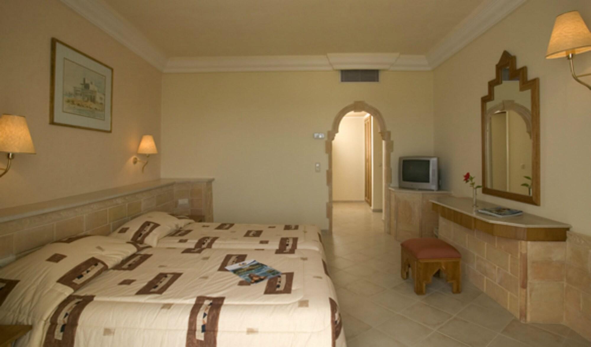 Delphin Habib Hotel 4*